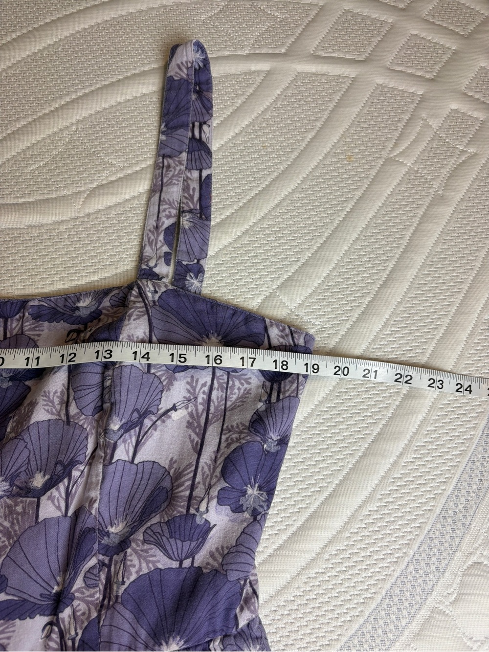 Kate Quinn Floral Square-Neck Lavender Jumpsuit- size Medium - Picture 8 of 9